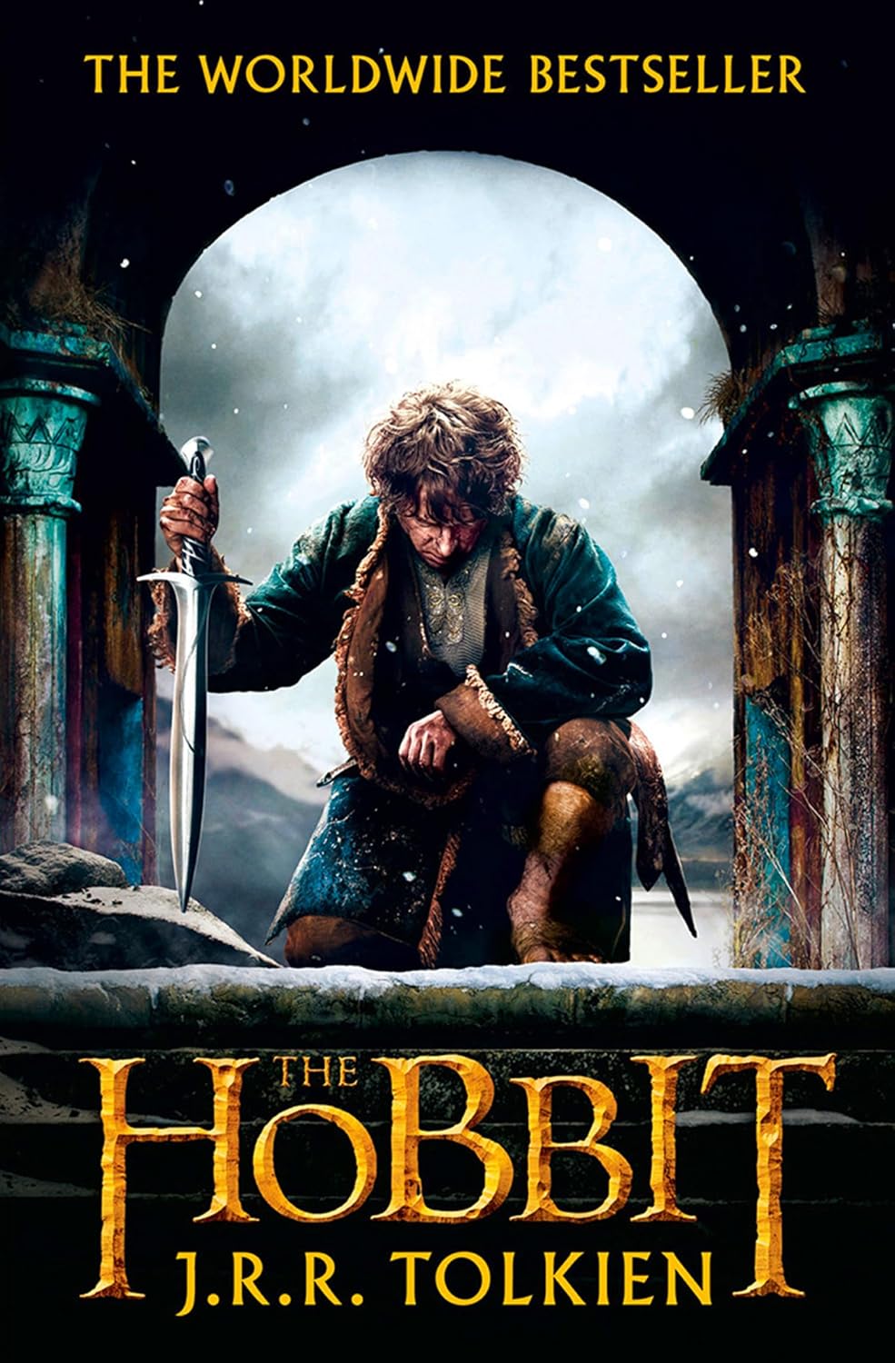 THE HOBBIT (FILM TIE-IN EDITION) - J.R.R. TOLKIEN